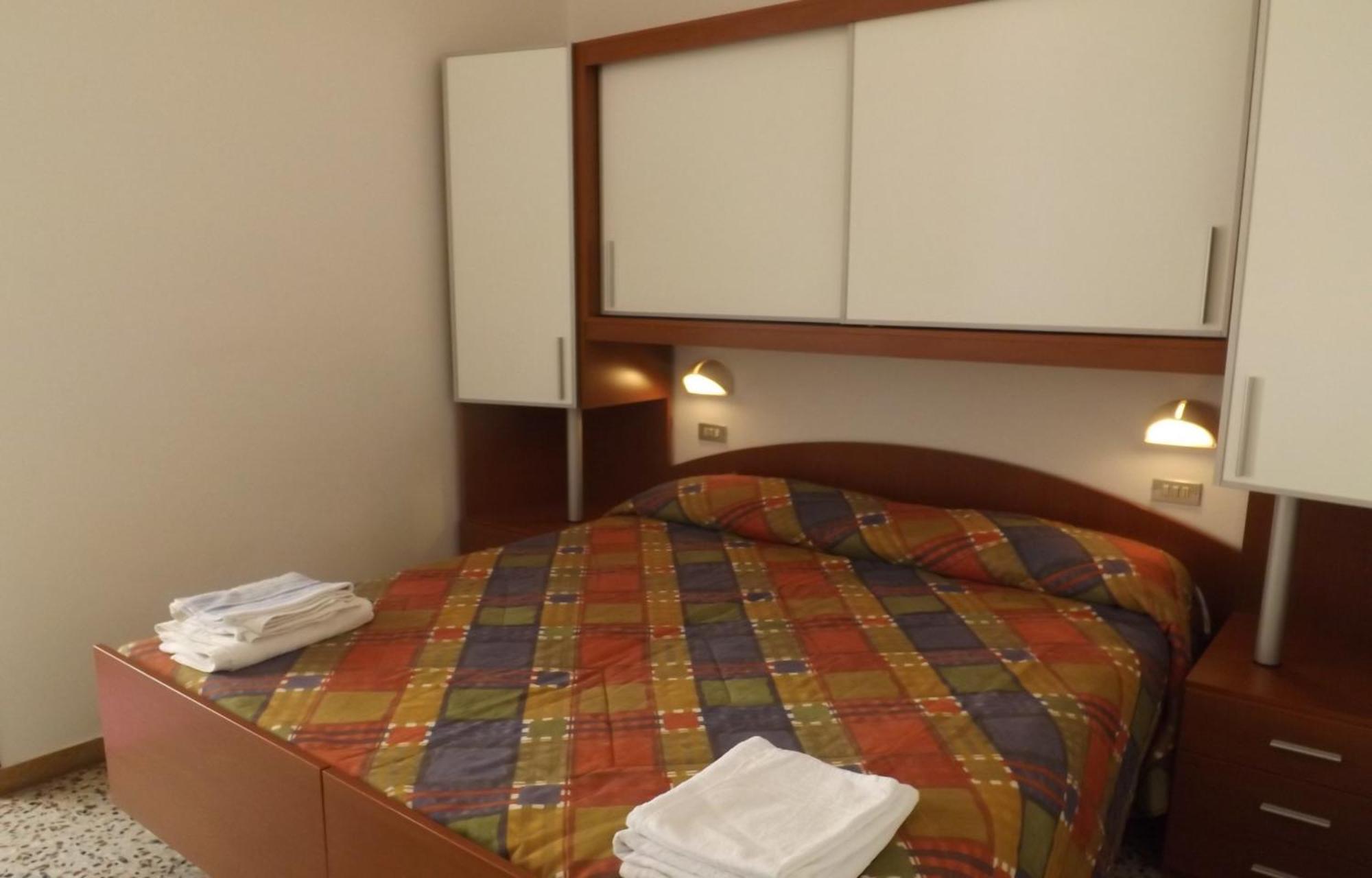 Hotel La Vela Bellaria-Igea Marina Ruang foto