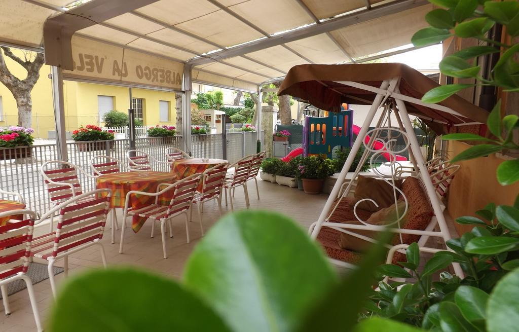 Hotel La Vela Bellaria-Igea Marina Bagian luar foto