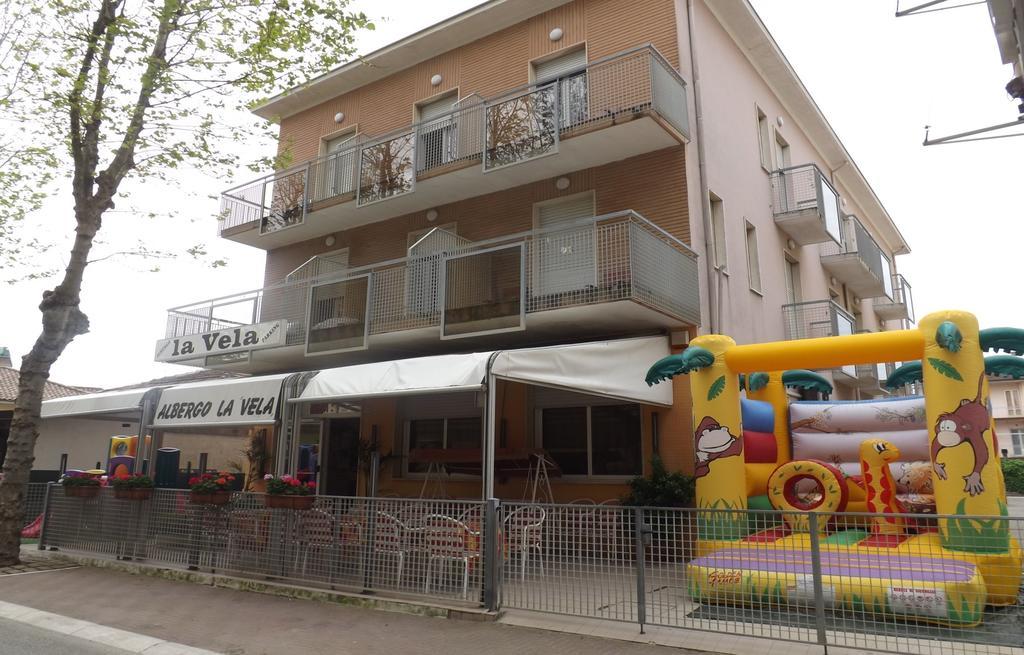 Hotel La Vela Bellaria-Igea Marina Bagian luar foto